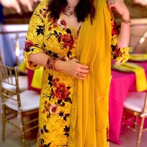 Yellow Floral Maxi Dress • XL/0XL • Worn Once